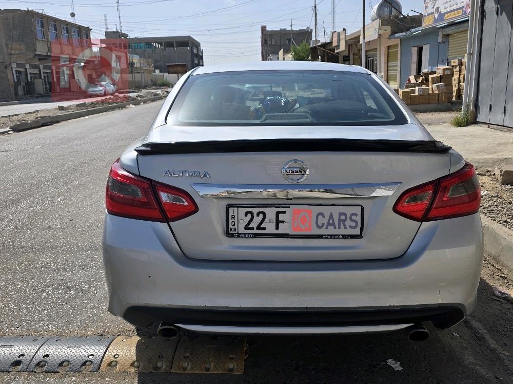 نيسان ألتيما